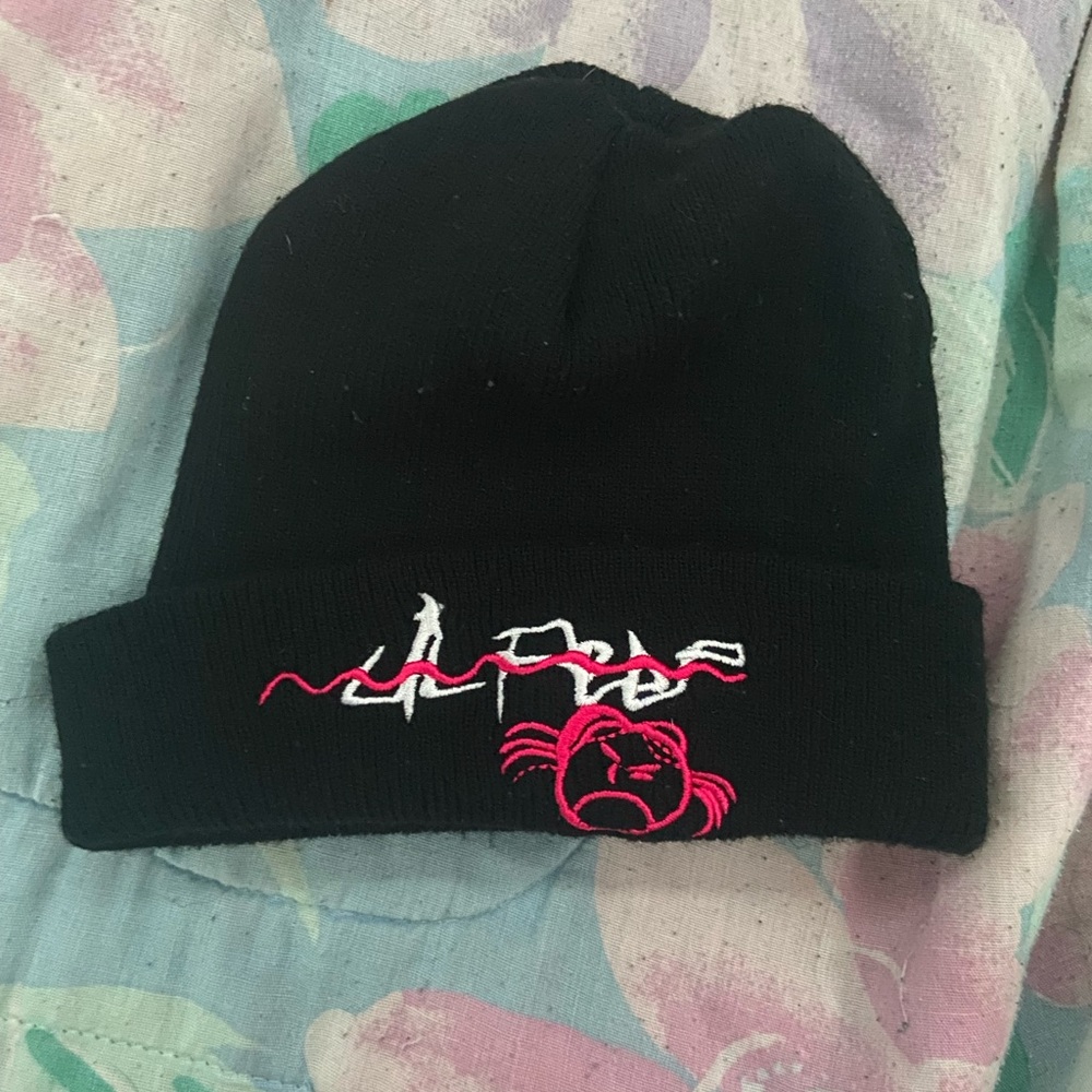 ☾.݁ᛪ༙ Black Lil Peep With Pink and White Embroidery 100% Acrylic Fits smaller